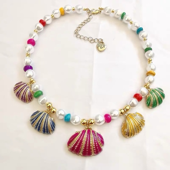 Betsey Johnson Shell Charm Pearl Statement Necklace Multi NEW - Picture 6 of 9